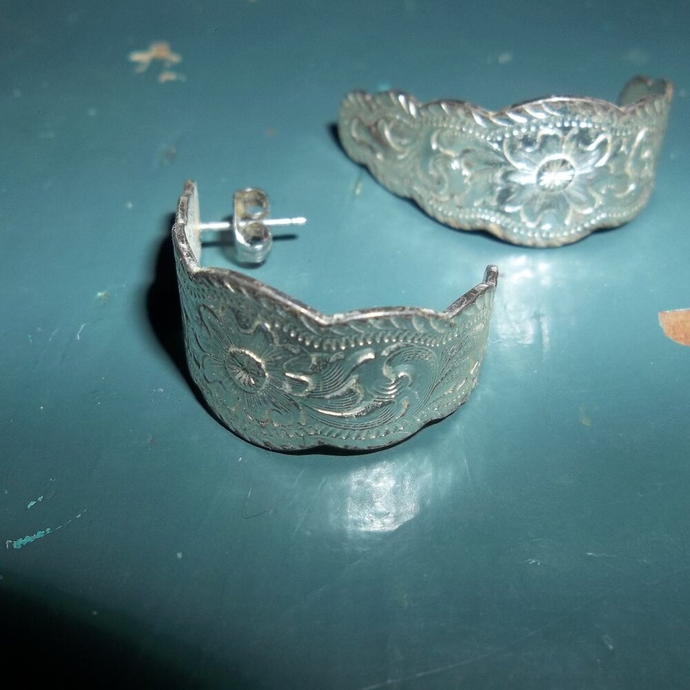 Montana Silversmith pierced earrings